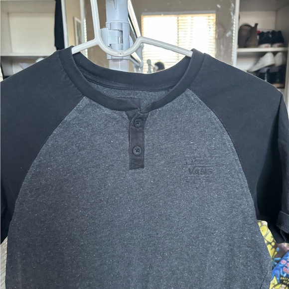 VANS YOUTH Large Gray/black Shortsleeve Tshirt NWOT Collared With Buttons - Picture 2 of 13